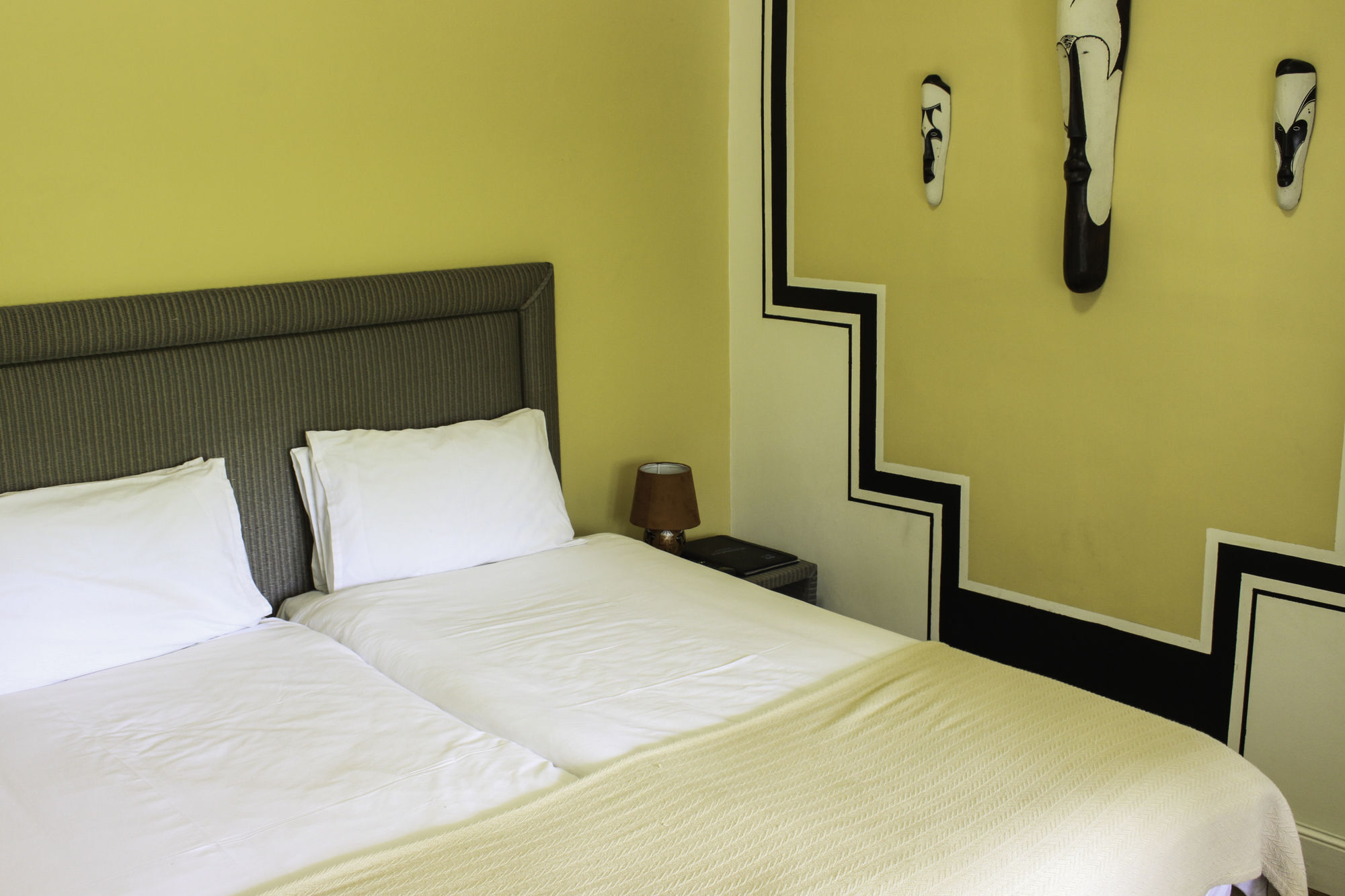 Somerset Villa Guesthouse Сомерсет-Уэст Экстерьер фото